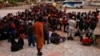 México acelera traslado de migrantes en la frontera con EE. UU.