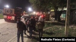 Migrantes hondureños comenzaron una nueva caravana hacia EE.UU. el viernes, 31 de enero de 2020.
