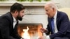 Presiden AS Joe Biden bertemu dengan Presiden Chili Gabriel Boric di Gedung Putih, Washington, pada 2 November 2023. (Foto: AP/Andrew Harnik)