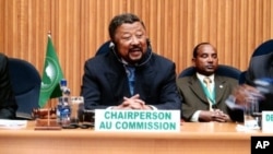 A CADEG reforça abre o espaço e reforça os poderes de intervenção política da União Africana na solução de crises políticas e conflitos armados no continente