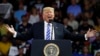 Trump pense que les marchés vont s'effondrer "si je suis destitué" 