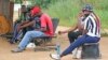 Abadabuka eZimbabwe badinga imsebenzi eBotswana
