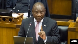 Le président sud-africain Cyril Ramaphosa s'adresse au Parlement sud-africain le 22 mai 2019 à Cape Town.