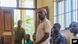 Paul Makenci, anayedaiwa kuelekeza waumini kujinyima chakula na maji hadi wafe ili wakutane na mwenyezi mungu, alipofikishwa mahakamani April 17, 2023