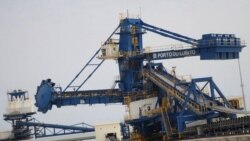 Trabalhadores afastados do Porto do Lobito aguardam por indemnização há 20 anos - 1:45