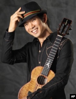 Sound, Size of Ukulele Strikes Right Chord in Asia