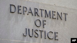 ARCHIVO - El exterior del edificio del Departamento de Justicia en Washington. (Foto AP/Patrick Semansky)