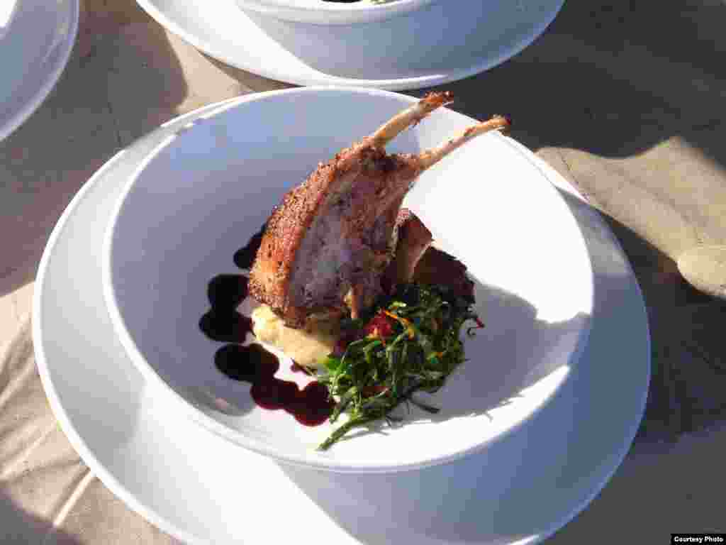 Double chop of wild boar - aka feral pig - accented with Himalayan blackberry sauce. (Tom Banse)