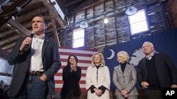 Republican presidential candidate former Massachusetts Governor Mitt Romney speaks at a campaign event in Conway, South Carolina, Jan. 6, 2012.