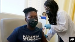 APTOPIX Virus Outbreak Vaccine Kids