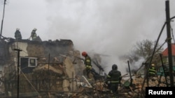 Рускиот напад предизвика штета во Одеса, рече гувернерот.