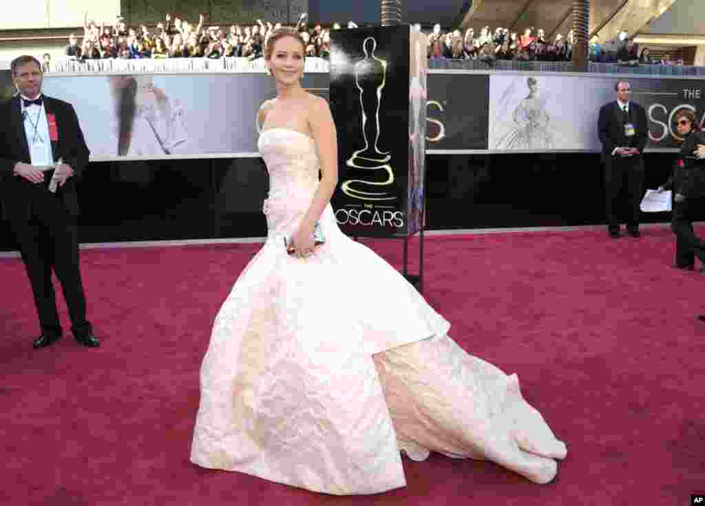 Actress Jennifer Lawrence arrives at the 85th Academy Awards at the Dolby Theatre, Feb. 24, 2013, in Los Angeles.