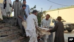 Masjiida musleemoota Shiyaa kan amantoonni itti hedduumaatan keessatti dhohiinsa bombii Jimaata har’aa dhaqqabe