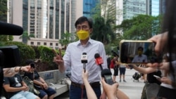 剛獲釋的香港活動人士謹慎對待下一步