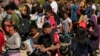 ¿A qué se debe el descenso del número de cruces de migrantes en la frontera sur de EEUU?