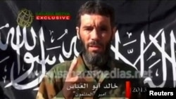 Mokhtar Belmokhtar, pemimpin serangan terhadap sarana gas alam di Ain Amenas, Aljazair bulan Januari lalu, dilaporkan mengklaim serangan di pertambangan uranium di kota terpencil Arlit, Niger dalam pernyataan di forum jihadis (Foto: dok).