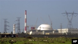Pusat reaktor nuklir di Bushehr, Iran, 1.245 kilometer selatan ibukota Teheran, Iran, 27 Februari 2005. (Foto: dok).