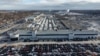 Trump delays 25% tariff on vehicle imports from Mexico, Canada