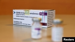 Mfano wa chanjo ya COVID-19 ya AstraZeneca ikiwa kwenye moja ya hospitali huko Taiwan, April 12, 2021.