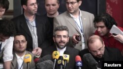 Los negociadores iraníes dijeron a la prensa que la reunión fue constructiva pero no hay ninguna señal de progreso.
