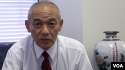 日本國際貿易促進協會顧問片寄浩。 （美國之音歌籃拍攝）