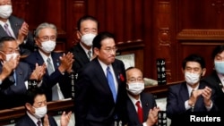 日本国会2021年10月4日投票正式确认岸田文雄出任日本新首相（路透社）