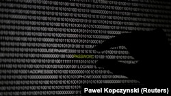 Ilustrasi - Seorang peretas mengaku telah mencuri data pribadi ratusan juta warga China dan menjual info tesebut online. (Foto: Pawel Kopczynski/Reuters)