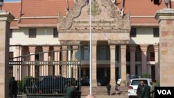 រូប​ឯកសារ៖ ទិដ្ឋភាព​ខាងក្រៅ​ក្រសួងការទេស​ និងកិច្ចសហប្រត្តិបត្តិការ​អន្តរជាតិ។ (នូវ ពៅលក្ខិណា/VOA) 