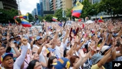 La consulta popular no será realizada en los centros de votación tradicionales, sino en las inmediaciones de templos religiosos, canchas y plazas.