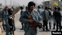 Polisi Afghanistan melakukan tugas pengamanan (foto: dok). 