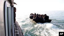 Tunísia Migrantes no mar