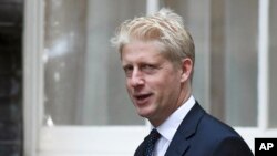 Jo Johnson (adik PM Inggris, Boris Johnson), mengumumkan pengunduran dirinya sebagai menteri Muda dan Anggota Parlemen Inggris. 