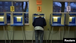 Se estima que alrededor de 32 millones de hispanos podrán votar en las elecciones del 2020 y las consecuencias de su participación podrían ser determinantes en el proceso electoral estadounidense. 