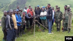 Members of the Nyatura militia at Mushake in eastern DRC, Nov. 2012. (Nick Long/VOA)