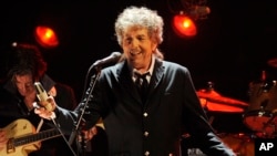 Bob Dylan en concert à Los Angeles le 12 janvier 2012.