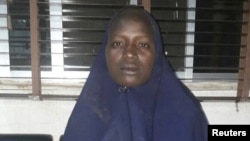 Foto de la segunda chica rescatada de manos de Boko Haram, según el ejército nigeriano.