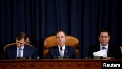 美國眾議院情報委員會主席亞當·希夫在華盛頓特區出席彈劾聽證會。（2019年11月21日）