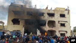 Lokasi ledakan bom di kantor polisi kota el-Arish, Sinai utara, Mesir, April 2015.