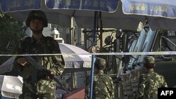 Çinin Xarici İşlər Nazirliyi hücumlara görə zorakı terrorçular və separatistlər adlandırdığı uyğurları günahlandırıb