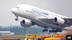 歐洲空中巴士A380 大型客機2015年6月18日在巴黎航展上亮相。