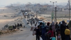 Hamás revisa el plan israelí de alto el fuego en Gaza pero no se pronuncia en
relación a la liberación de rehenes.
