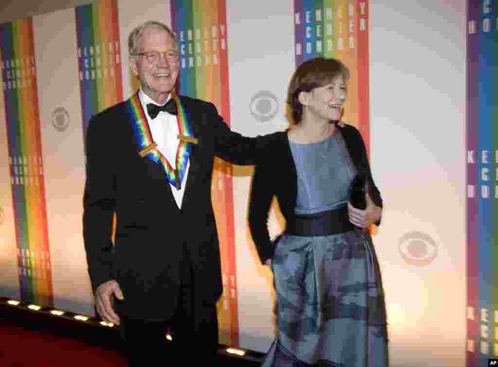 El reconocido David Letterman, y su esposa Regina, llegaron al Kennedy Center la noche de la premiación donde fue reconocido Letterman por sus aportes a las artes y la cultura de EE.UU.