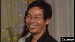 သတင်းစာဆရာနဲ့ဆောင်းပါးရှင် စည်သူအောင်မြင့်