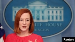 Juru bicara Gedung Putih Jen Psaki menggelar konferensi pers di Gedung Putih, Washington, pada 9 Februari 2022. (Foto: Reuters/Brendan McDermid)