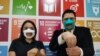 Dos mexicanos crean una mascarilla transparente para combatir la pandemia y la exclusión