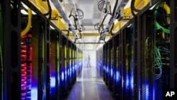 Centro de datos de Google en Council Bluffs, Iowa, que ha estado a disposición de la Corte de Vigilancia.