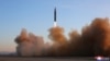 Una foto del misil lanzado el domingo 19 de marzo de 2023 por Corea del Norte divulgada por la agencia de prensa oficial KCNA.
