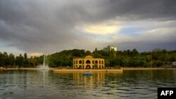 10 Təbrizli fəal həbsdən azad oldu