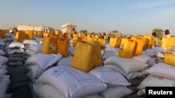 Une partie de l'aide fournie par le Programme alimentaire mondial est visible dans le camp d'Adré, au Tchad. (Photo : Reuters)