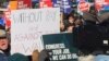 Federalni radnici protestovali ispred Bele kuće zbog zatvorene vlade